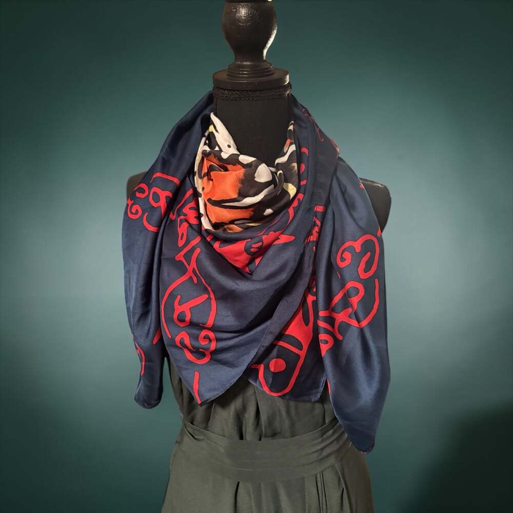 Ed Hardy Tiger Graphic Large Square Scarf O/S NWT - Picture 3 of 9